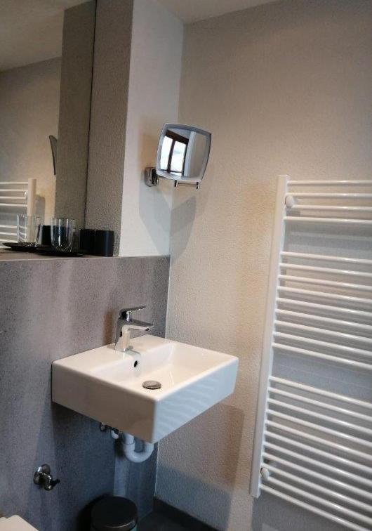 Landhaus Lindner Appartements Fuegen Luaran gambar